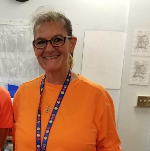 Meet your Posher, Janet - Picture 1 of 1